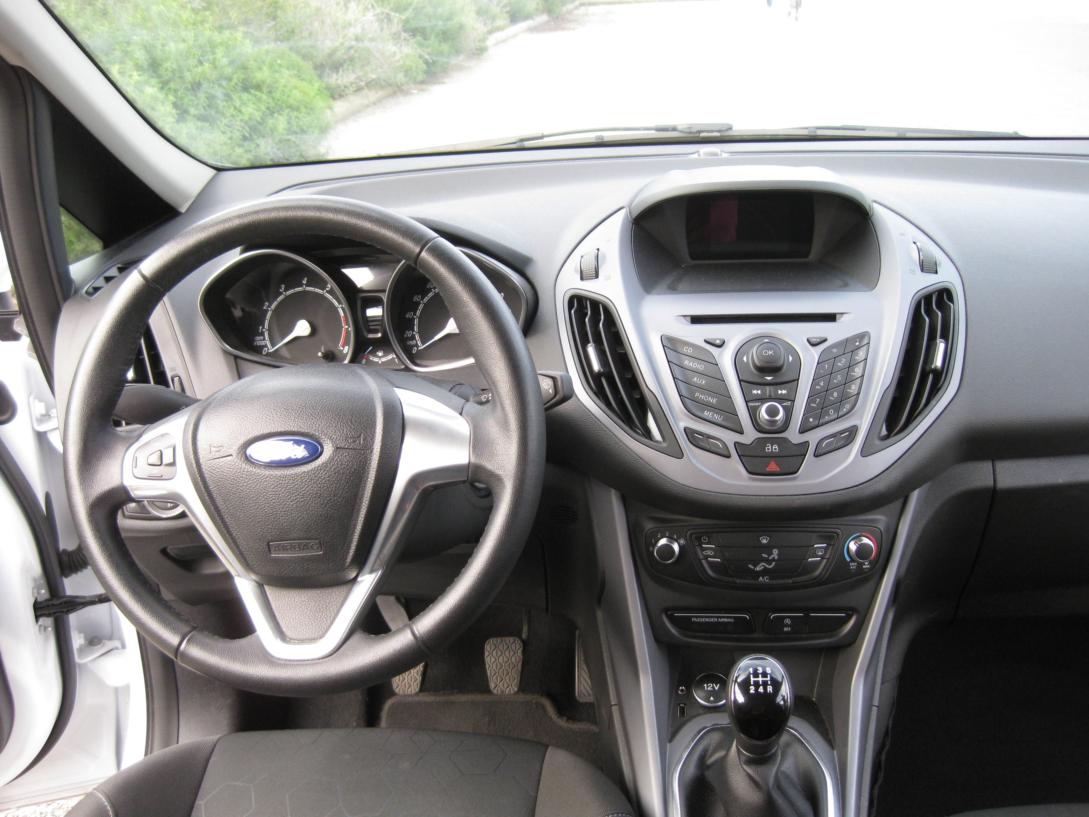 Ford B-Max 100cv Essence avec Siège bébé