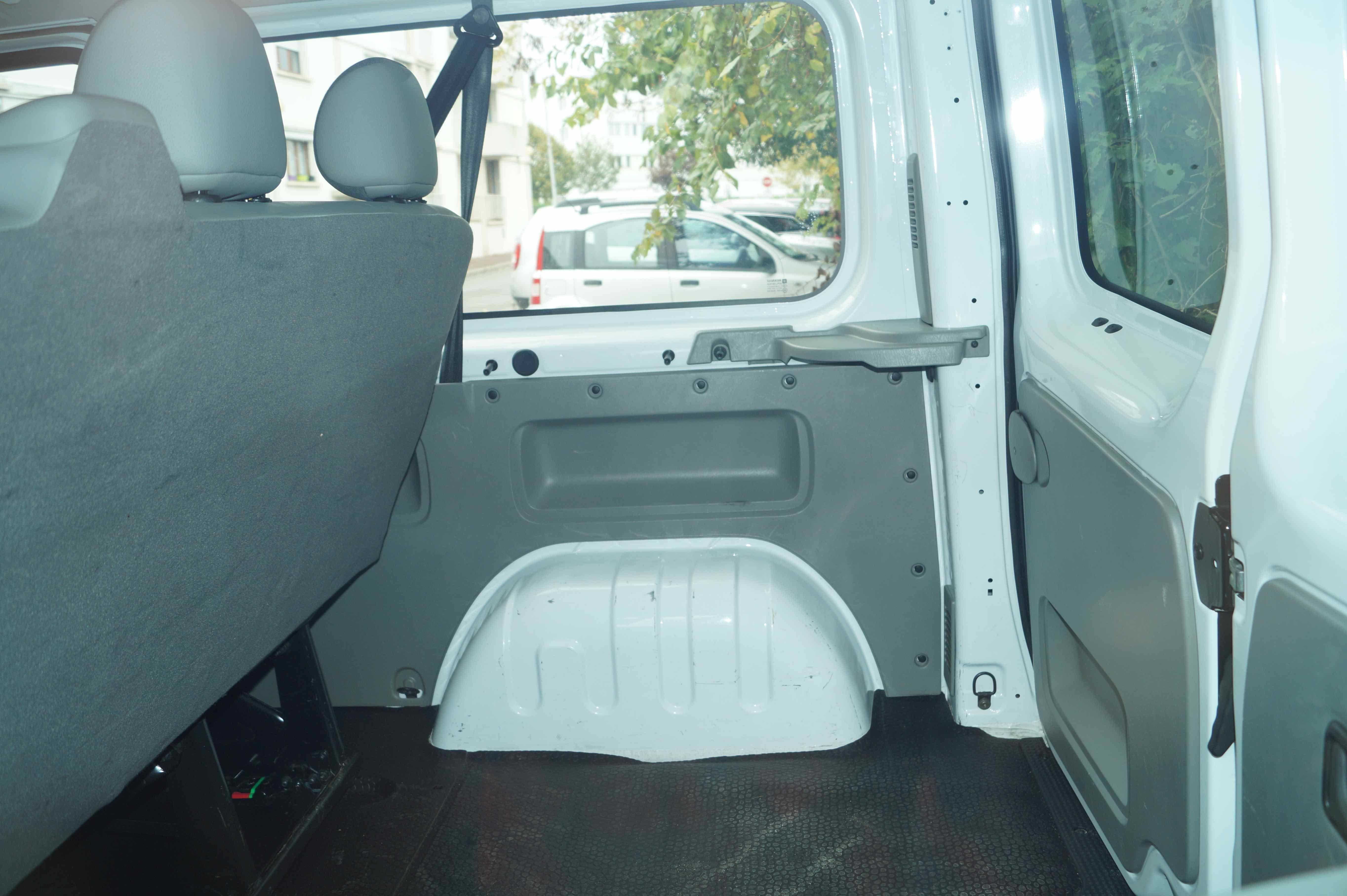 Opel Vivaro Combi 9 places ou 6 places + 6 vélos au choix avec Régulateur de vitesse