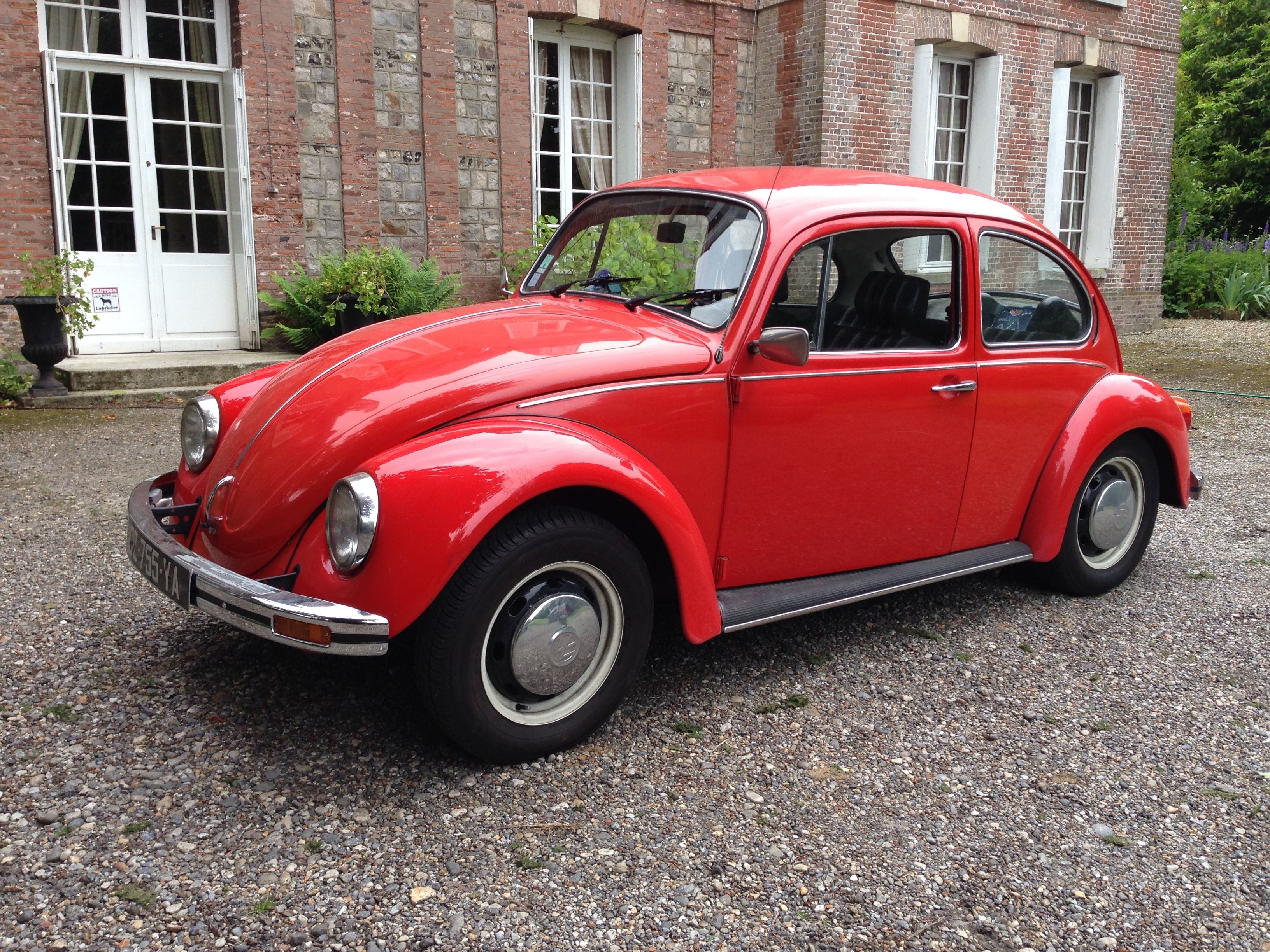 Volkswagen Coccinelle, 1985, Essence 98