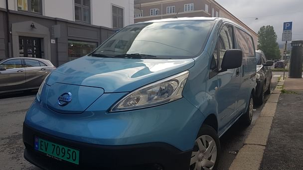 Nissan e-NV200 Varebil med Vinterdekk
