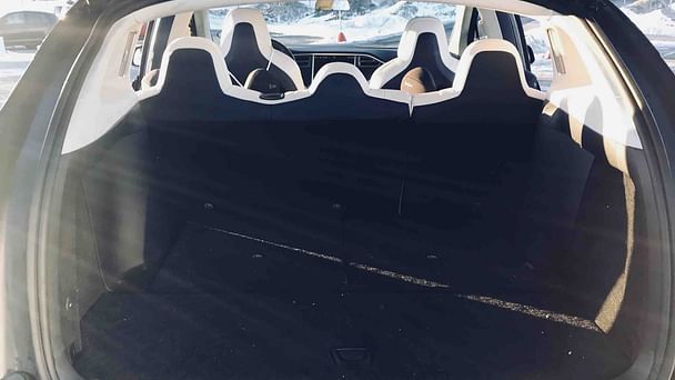 Tesla Model X med Bluetooth audio
