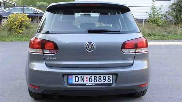 Volkswagen Golf Kombi med Vinterdekk