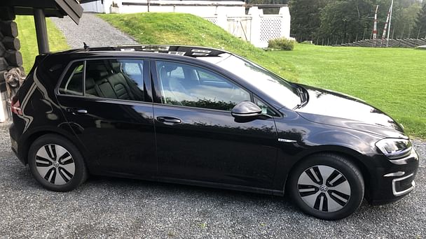 Volkswagen Golf Kombi med Vinterdekk