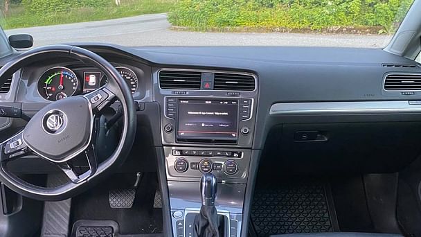 Volkswagen Golf Kombi