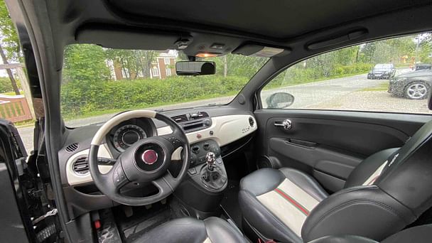 Fiat 500 med Lydinngang