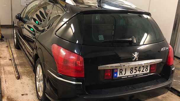 Peugeot 407 SW med Lydinngang