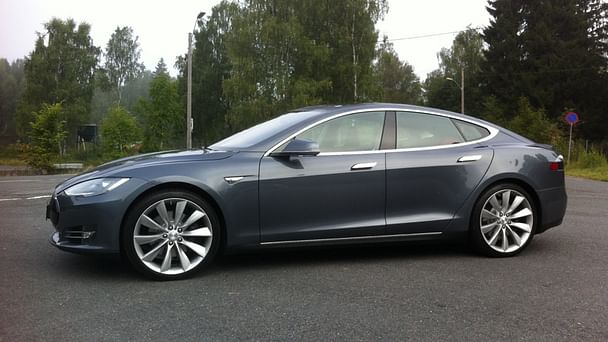 Tesla Model S med GPS