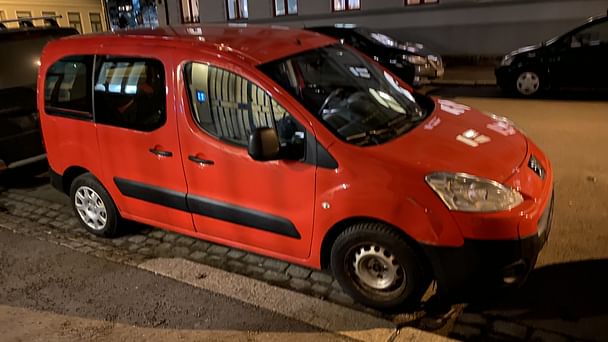 Peugeot Partner med Lydinngang