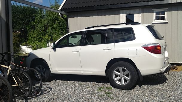 Toyota CHR med Lydinngang