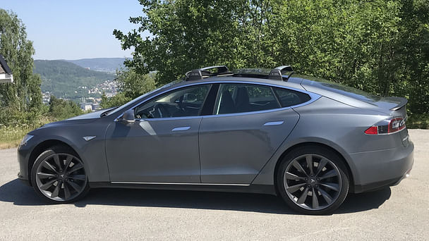 Tesla Model S med GPS