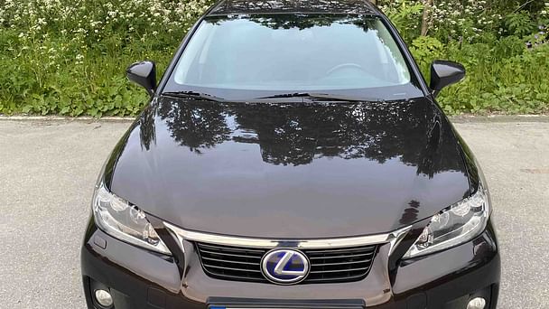 Lexus CT med Vinterdekk