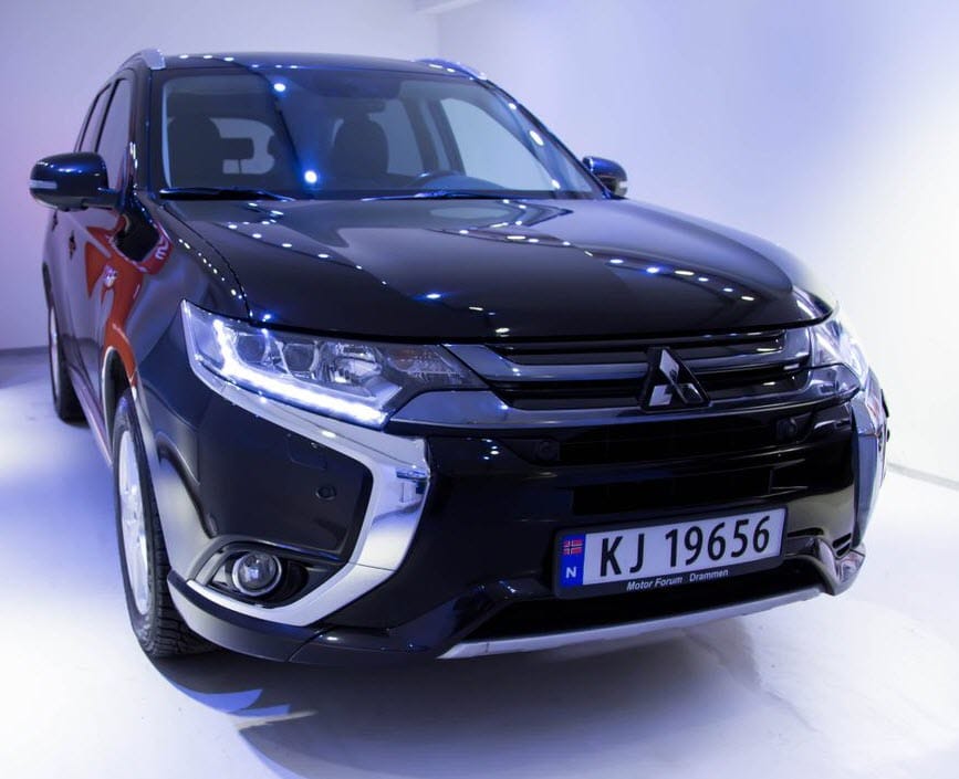 Mitsubishi Outlander PHEV, 2015, Blyfri 95 / Elektrisk (hybrid), automatisk