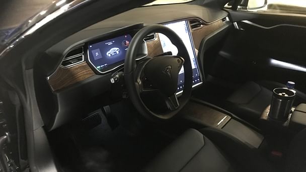 Tesla Model S med Vinterdekk