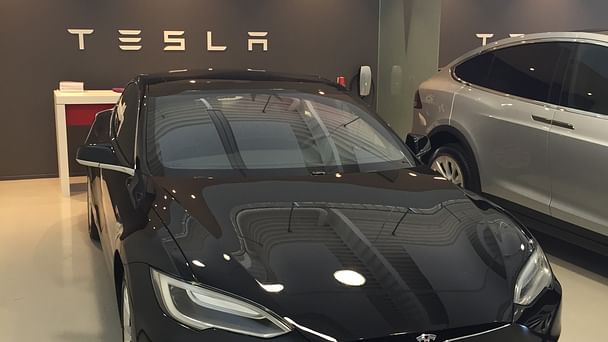 Tesla Model S med GPS
