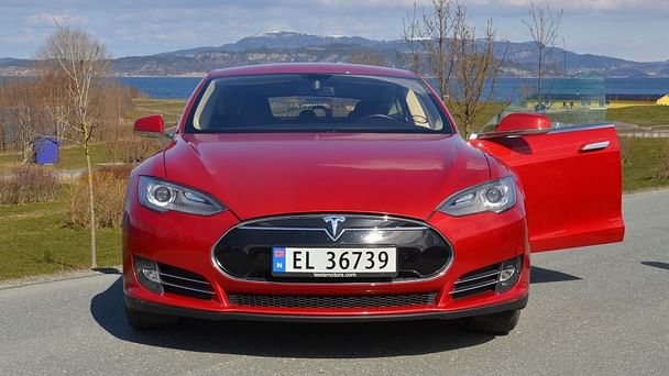 Tesla Model S med GPS