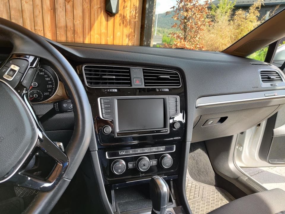 Volkswagen Golf Kombi Automatgir og skiboks con Silla infantil