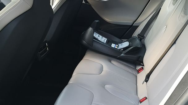 Tesla Model S med Vinterdekk