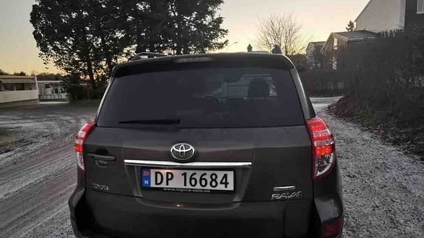 Toyota RAV 4 med Vinterdekk