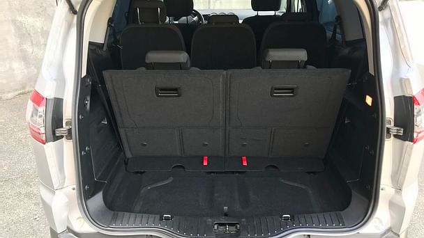 Ford S-Max med Sykkelstativ