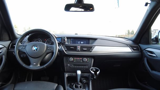 BMW X1 med Vinterdekk