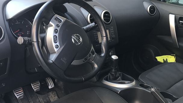 Nissan Qashqai med Vinterdekk