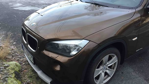 BMW X1 sDrive 18d med Lydinngang