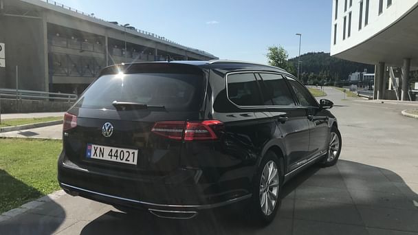 Volkswagen Passat Kombi med Vinterdekk