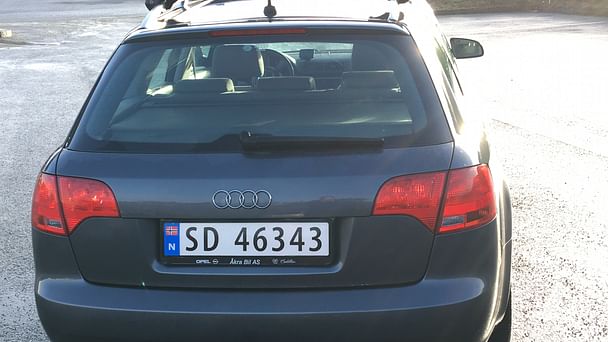 Audi A4 Avant med Lydinngang