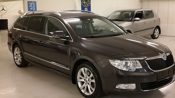 Skoda Superb Combi med Vinterdekk