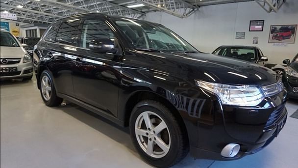 Mitsubishi Outlander med Vinterdekk