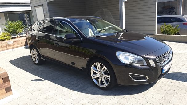 Volvo V60 med GPS