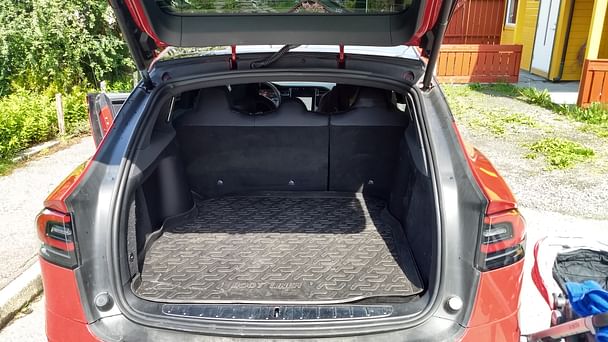 Tesla Model X