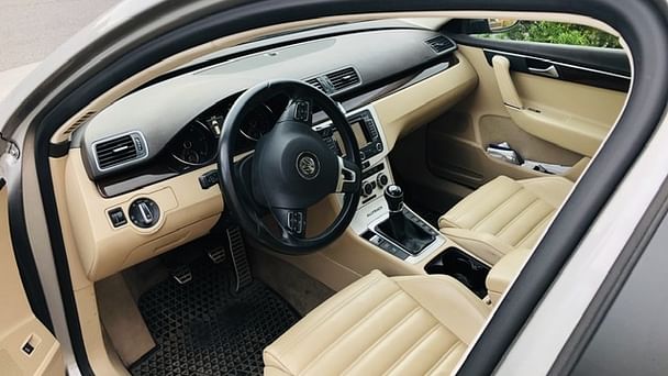 Volkswagen Passat Kombi med Vinterdekk