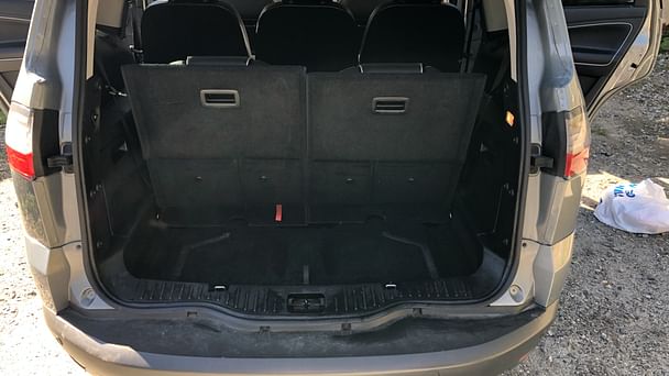 Ford S-Max med Vinterdekk