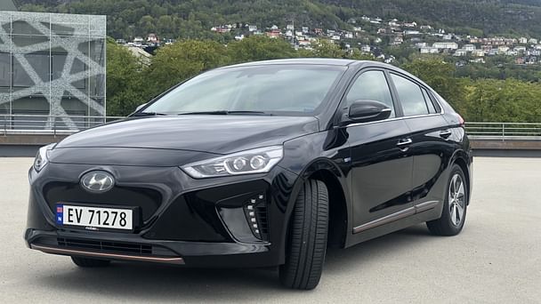 Hyundai Ioniq med GPS