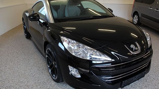 Peugeot RCZ med Lydinngang