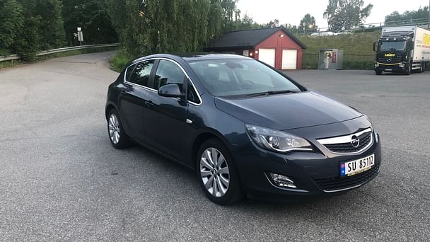 Opel Astra med Vinterdekk