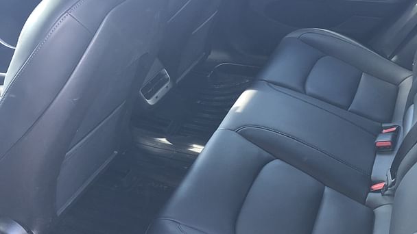 Tesla Model 3 med Vinterdekk