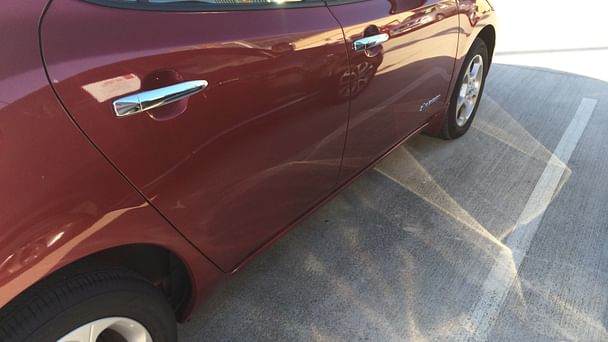 Nissan Leaf med Lydinngang