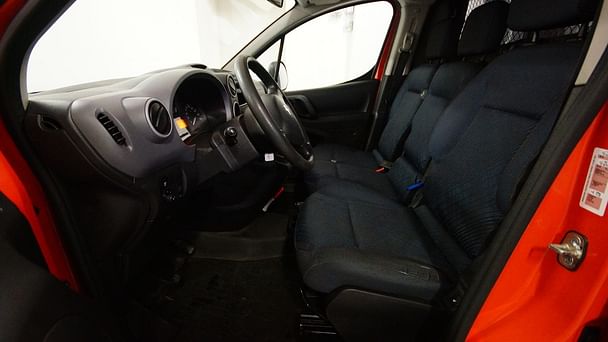 Peugeot Partner med Vinterdekk