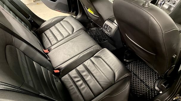 Volkswagen Golf Kombi
