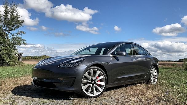 Tesla Model 3, 2019, Elektrisk, automatisk