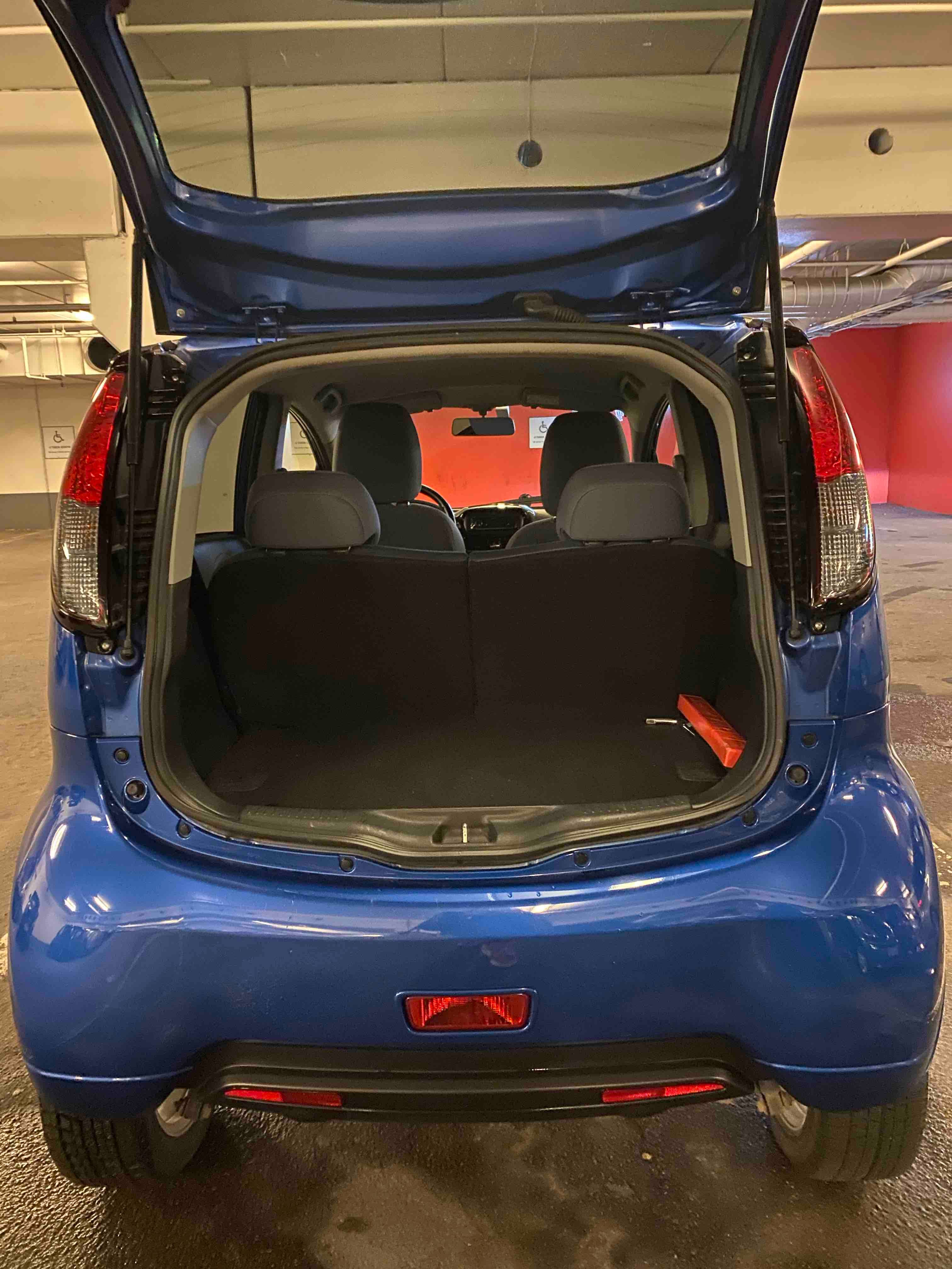 Peugeot iOn