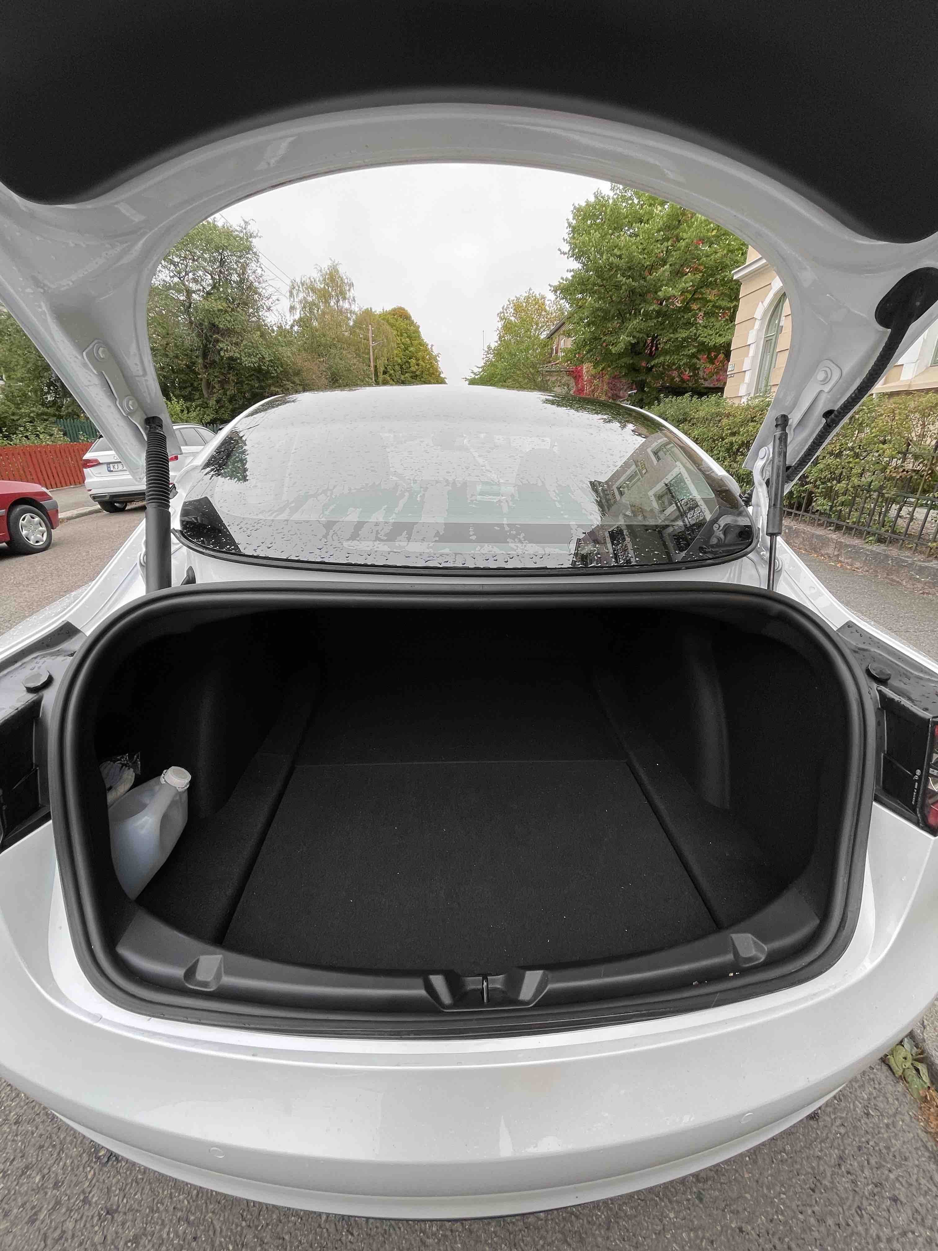 Tesla Model 3 Longe Range, 614km WLTP with Four-wheel drive