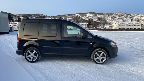 Volkswagen Caddy Maxi med Vinterdekk