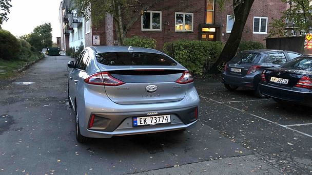 Hyundai Ioniq med GPS