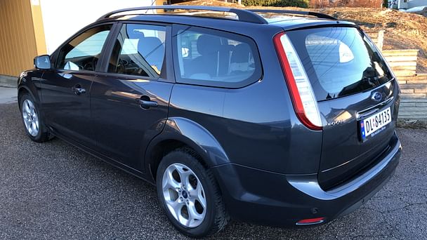 Ford Focus SW med Skistativ