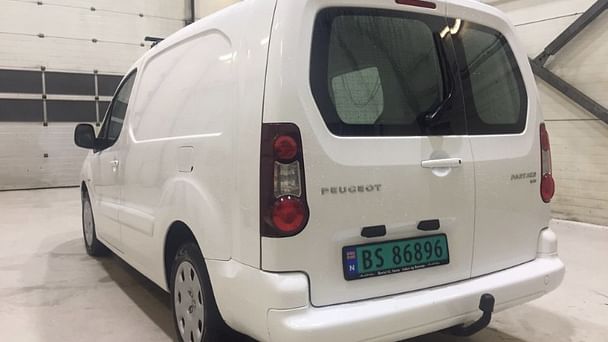 Peugeot Partner med Sykkelstativ