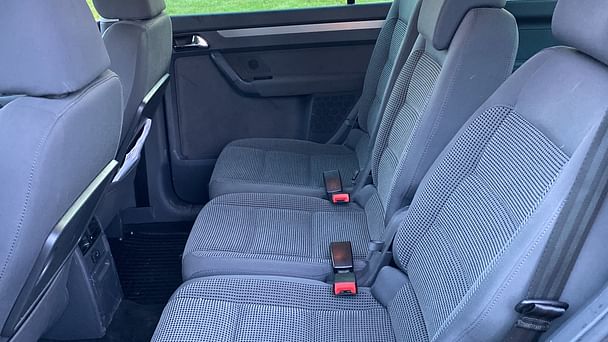 Volkswagen Touran med Lydinngang