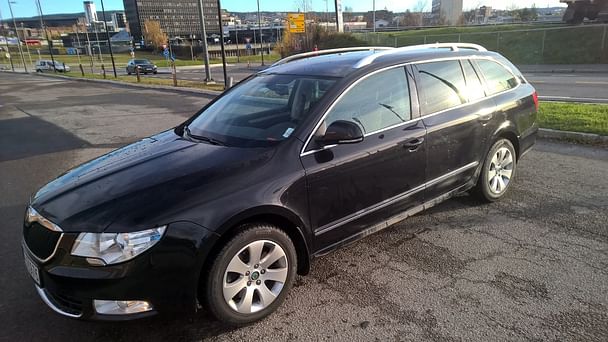Skoda Superb Combi med Sykkelstativ